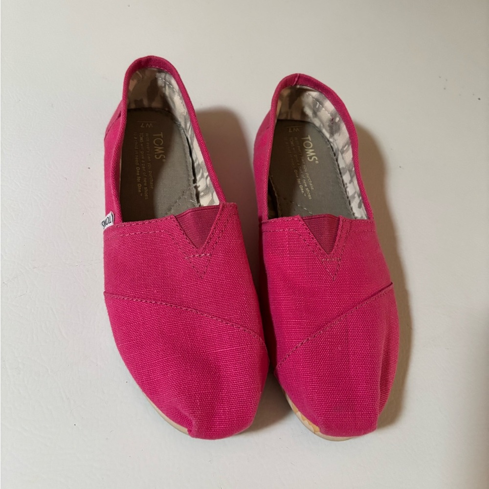 Toms